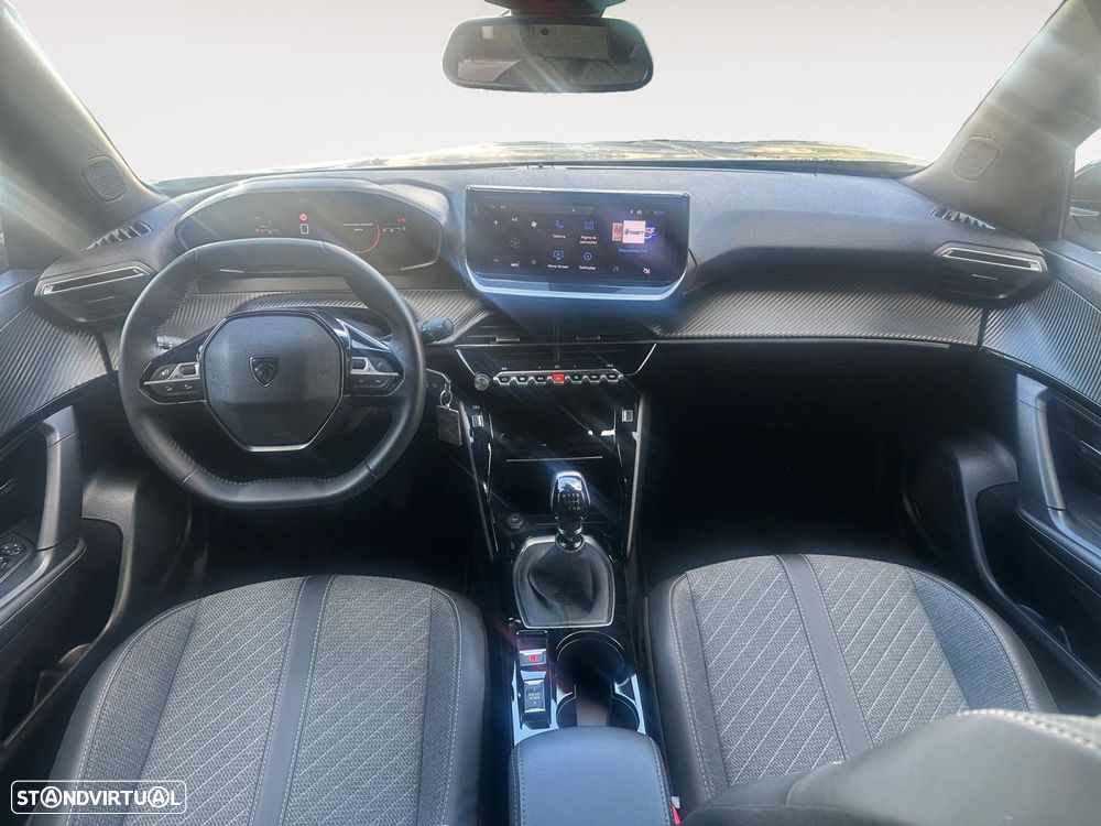 Peugeot 2008 1.2 PureTech Allure - 10