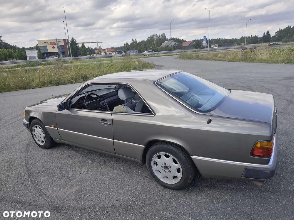 Mercedes-Benz W124 (1984-1993) - 4