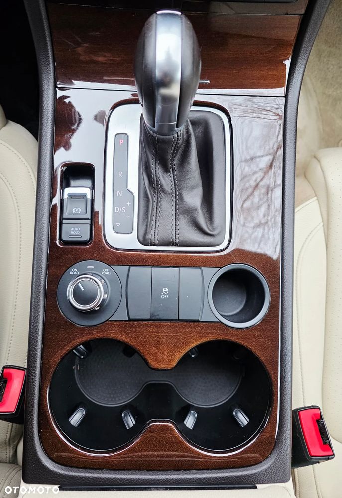 Volkswagen Touareg 3.6 V6 FSI BMT - 17