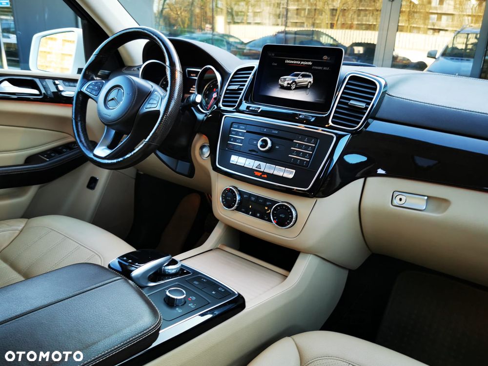 Mercedes-Benz GLS 400 4Matic 9G-TRONIC - 7
