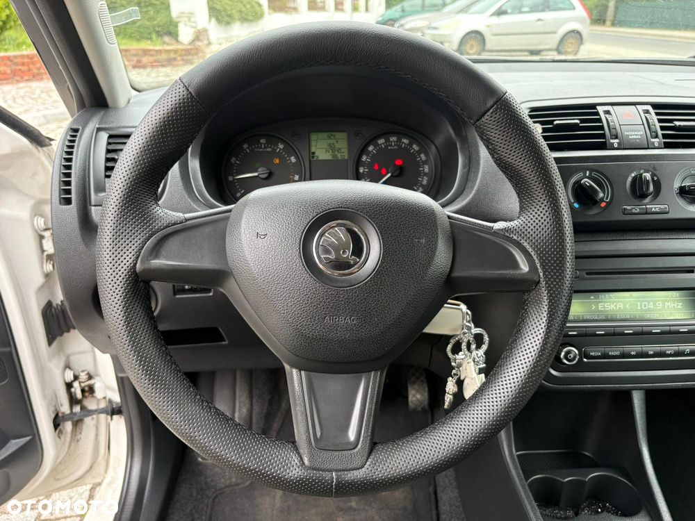 Skoda Fabia 1.2 HTP Ambition - 15