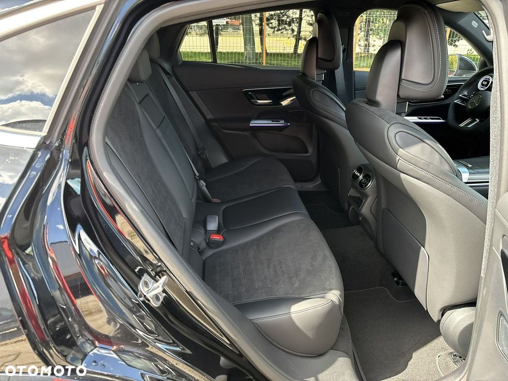 Mercedes-Benz GLC 220 d 4Matic 9G-TRONIC AMG Line Advanced - 19