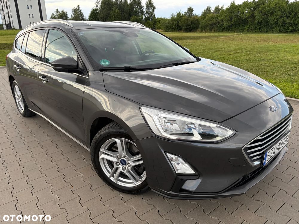Ford Focus 1.5 EcoBlue Start-Stopp-System TITANIUM DESIGN - 12