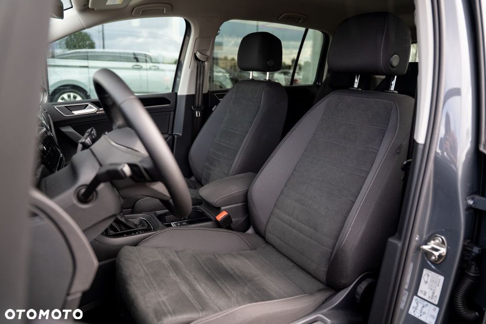 Volkswagen Touran - 9