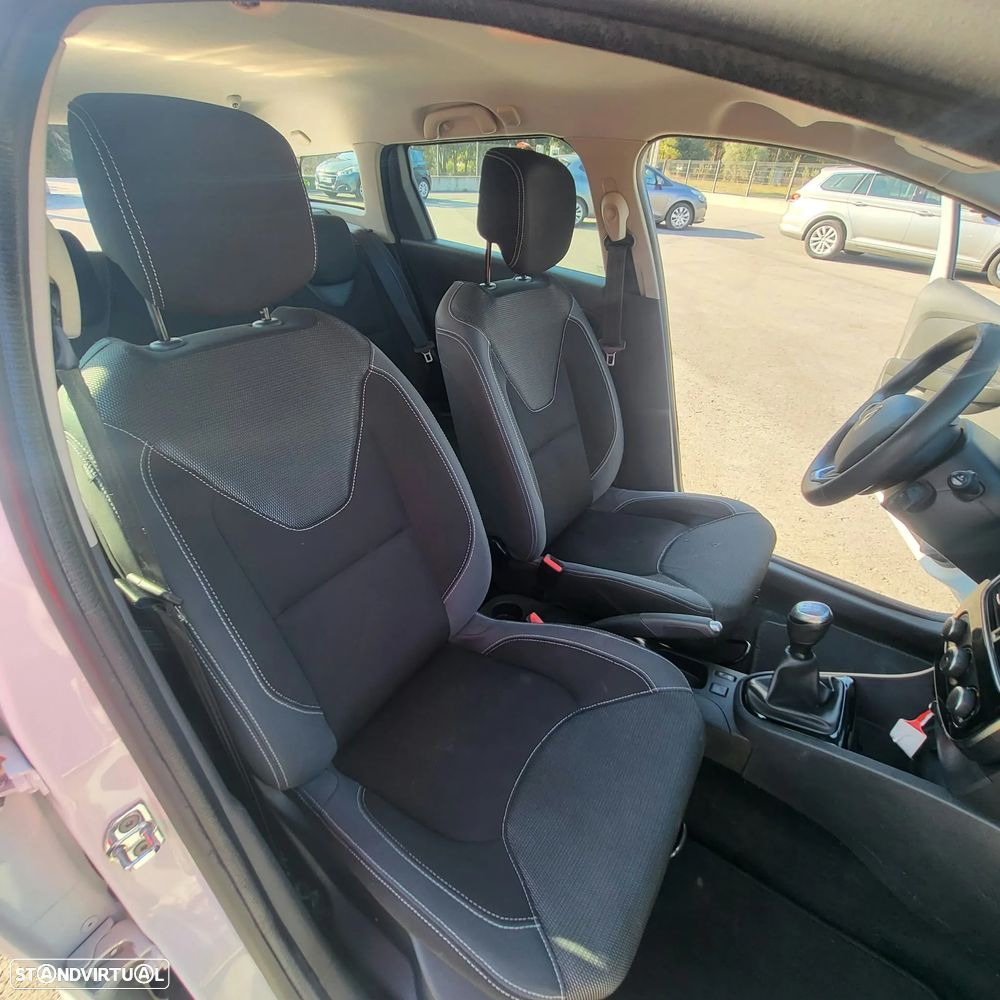 Renault Clio Sport Tourer (Energy) dCi 90 Bose Edition - 26