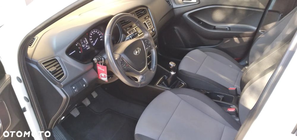 Hyundai i20 1.2 Comfort - 9