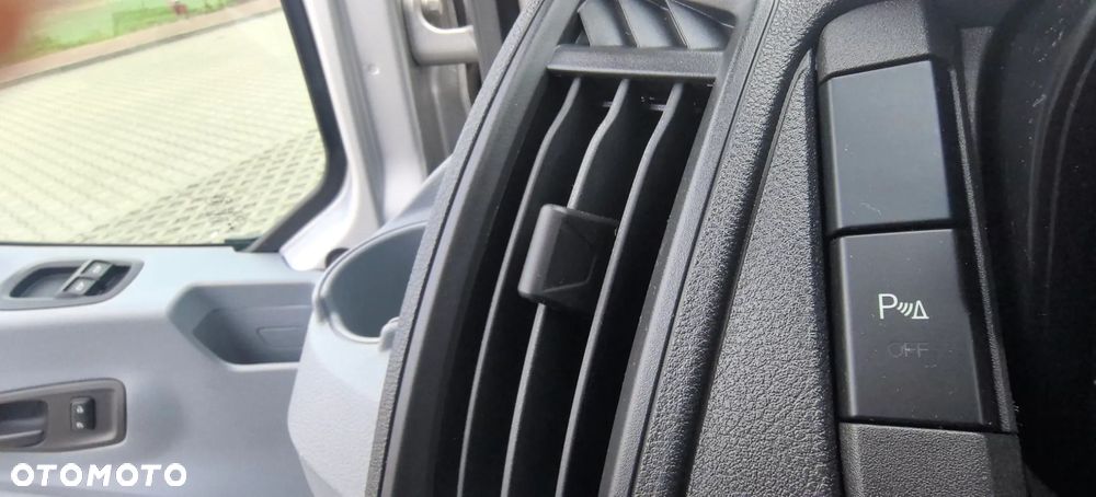 Ford Transit - 33