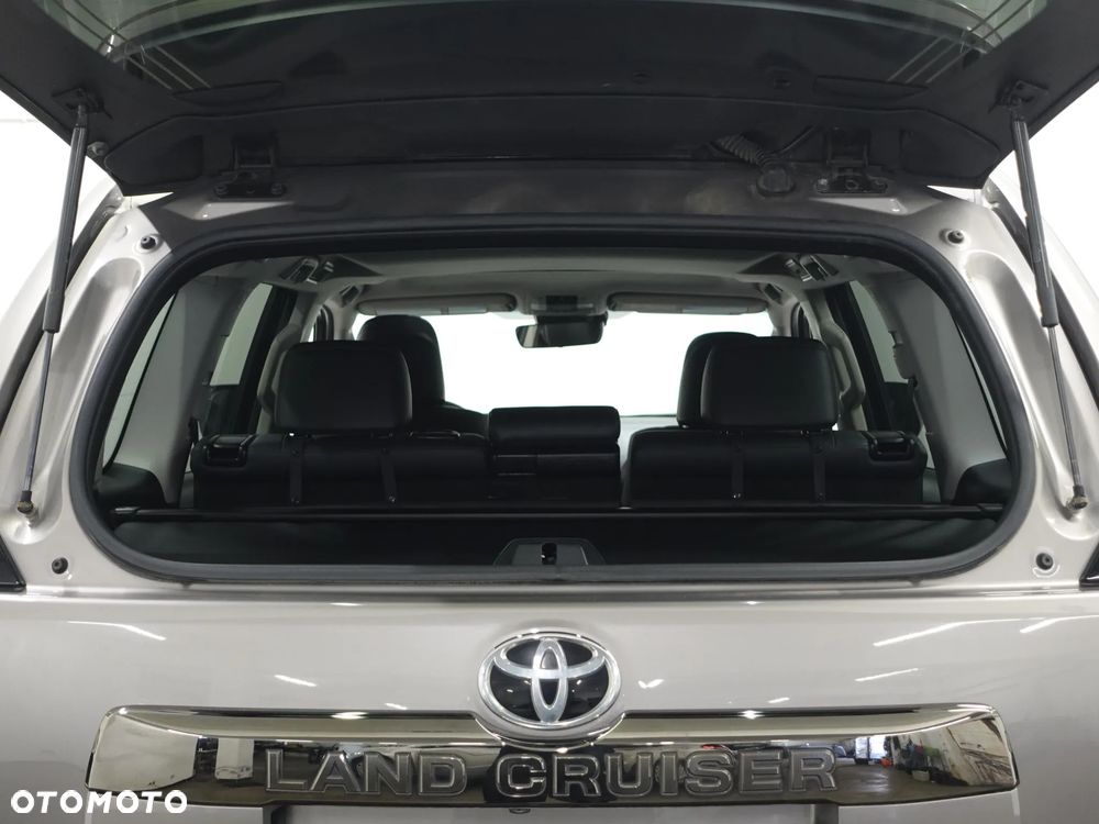 Toyota Land Cruiser 2.8 D-4D Automatik Executive - 18