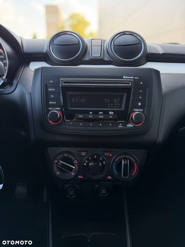 Suzuki Swift 1.2 Dualjet SHVS Premium - 10