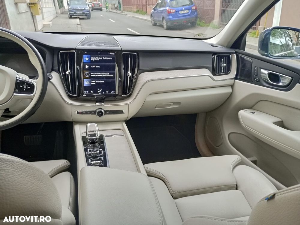 VOLVO XC60 2020 — imagine 6