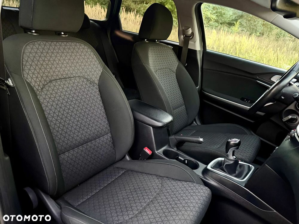 Kia Ceed - 11