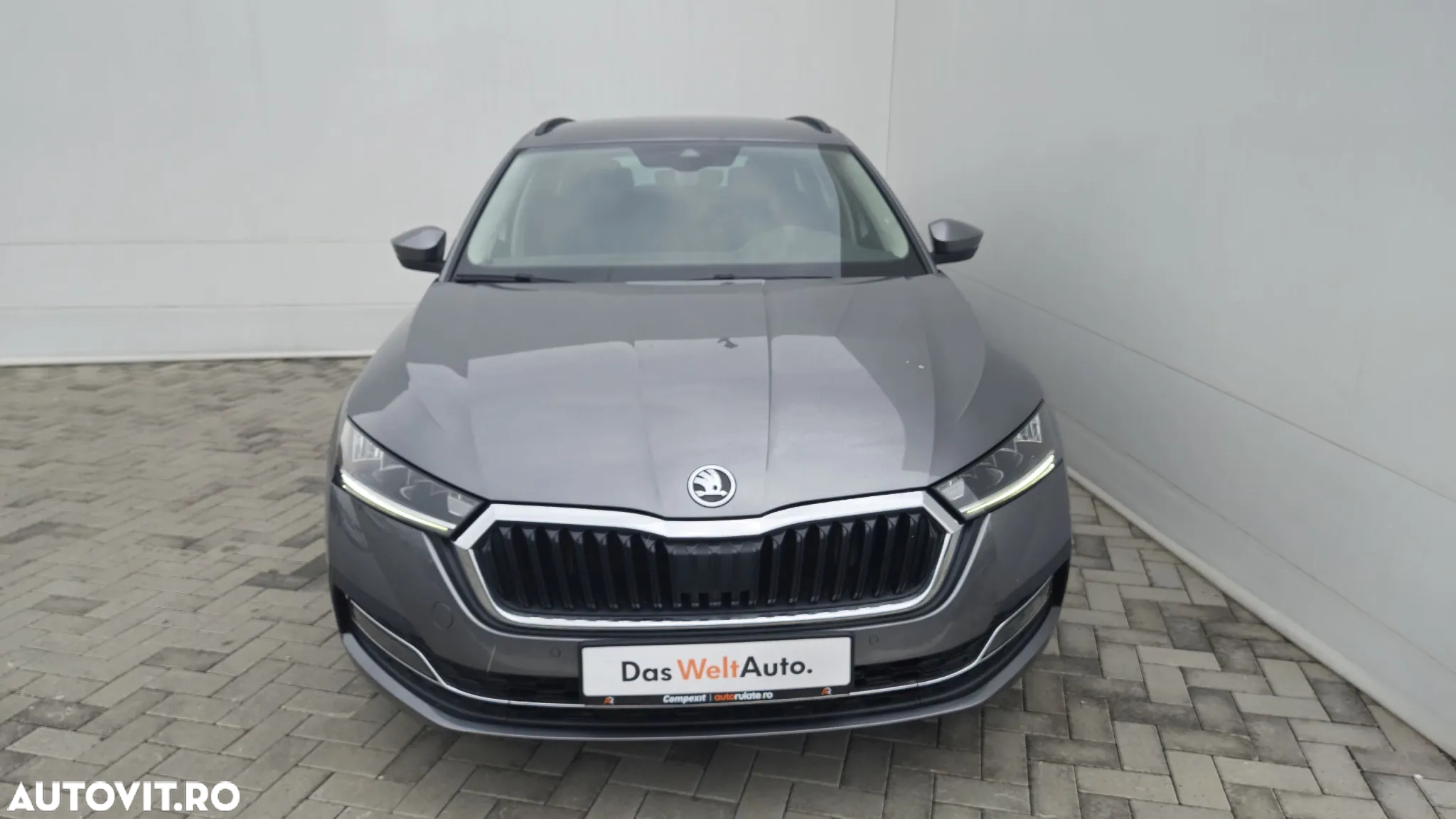 Skoda Octavia Combi 2.0 TDI DSG Style - 8