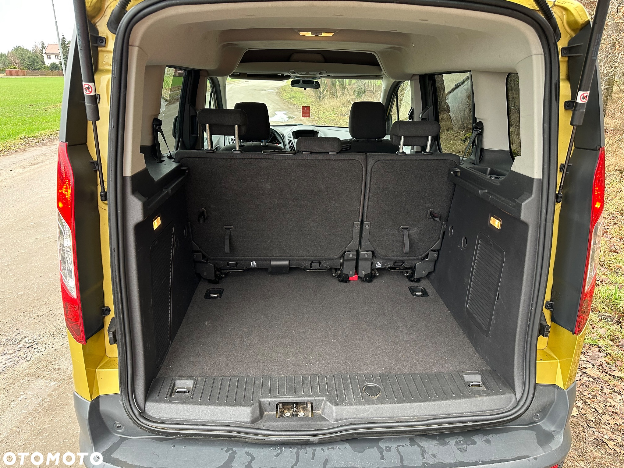 Ford Tourneo Connect 1.6 TDCi Start-Stop Trend - 18