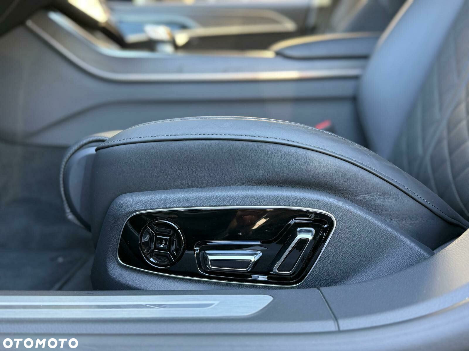 Audi A8 - 13