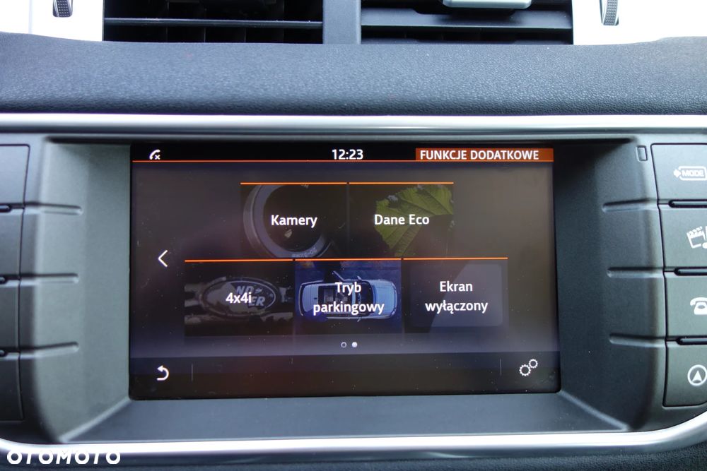 Land Rover Range Rover Evoque - 32