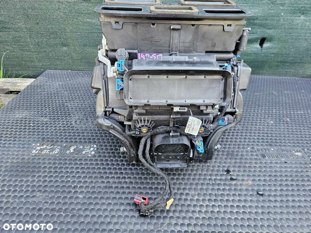 Nagrzewnica 4F1820351L 4F0820155E Obudowa Europa Chlodnica Wentylator Dmuchawa Silniczki Instalacja 2.7 3.0 TDI Audi A6 C6 2005r - 4