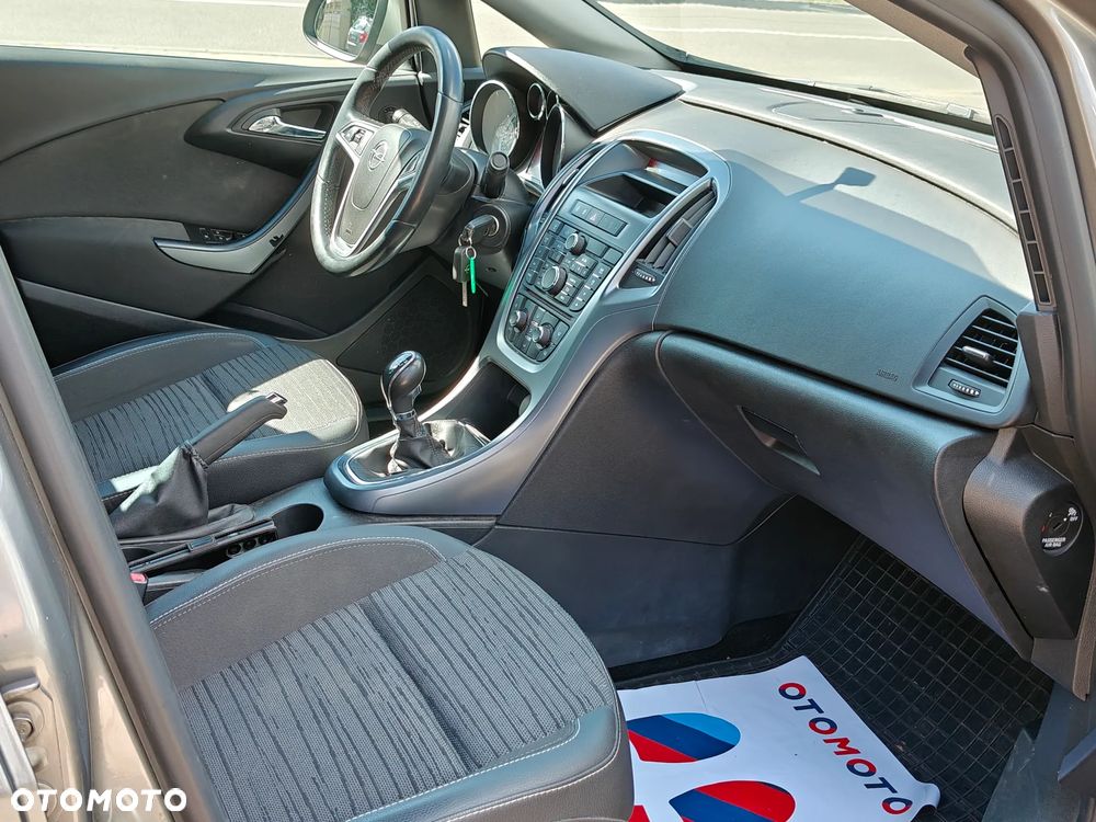 Opel Astra 1.6 Cosmo - 18