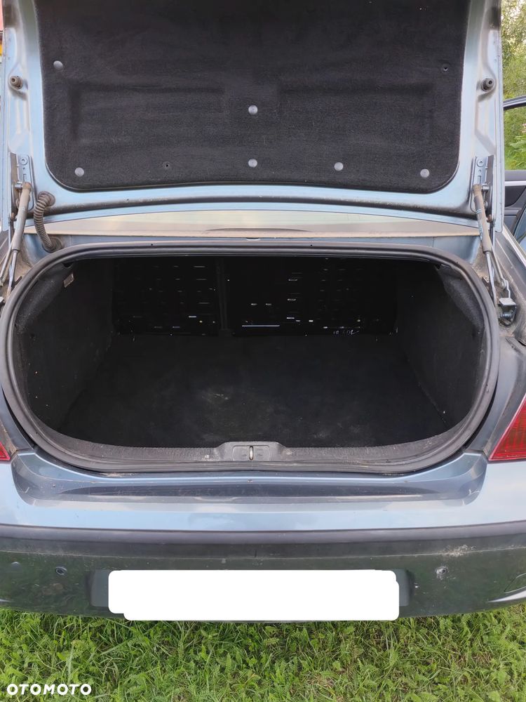 Peugeot 407 1.8 Presence - 10