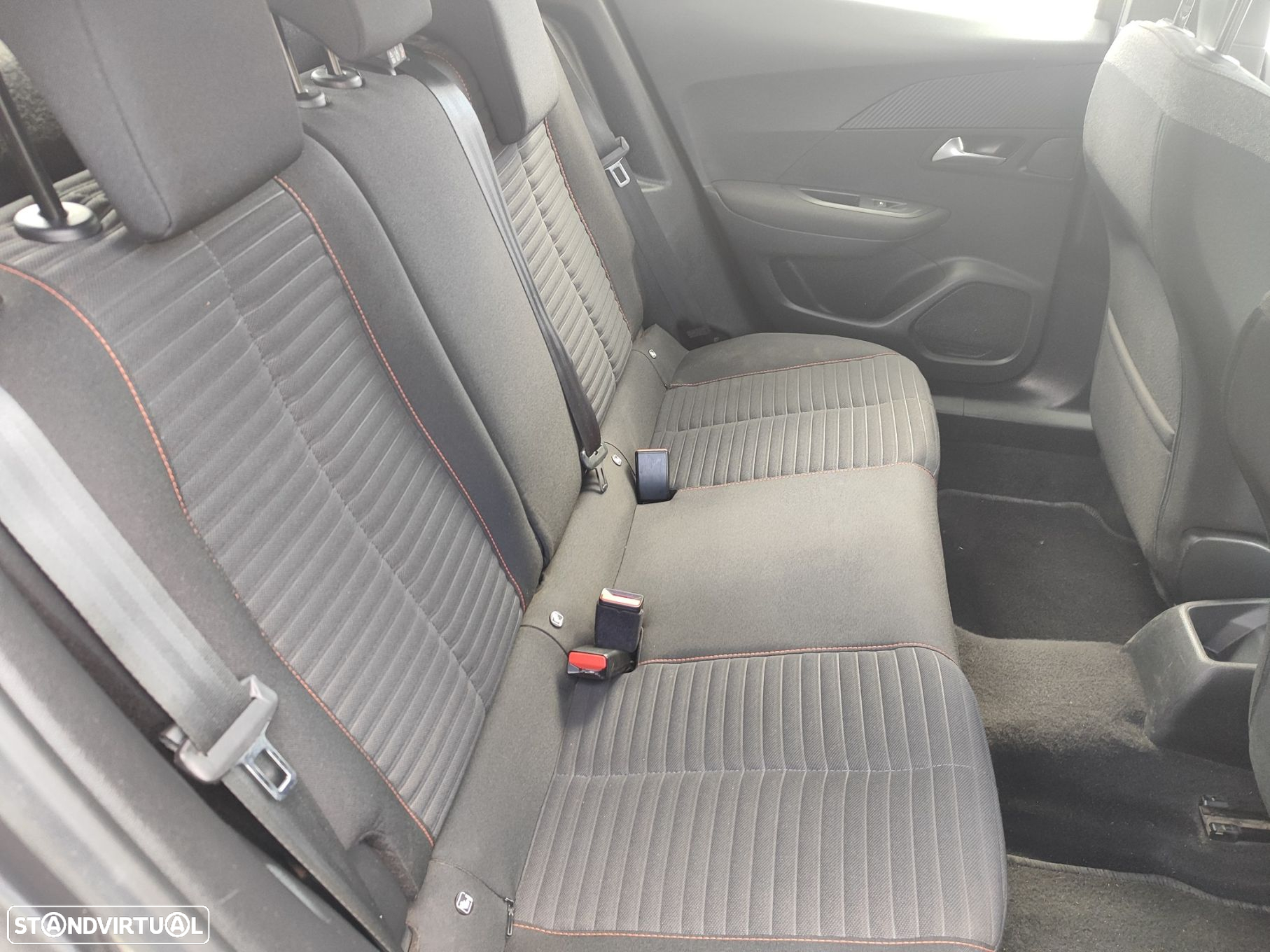 Peugeot 2008 1.2 PureTech Active - 7