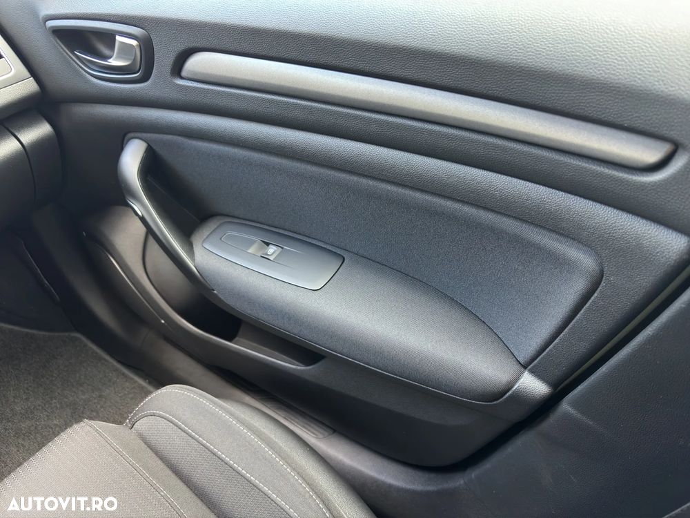 Renault Megane Grandtour BLUE dCi 115 EDC BUSINESS EDITION - 18