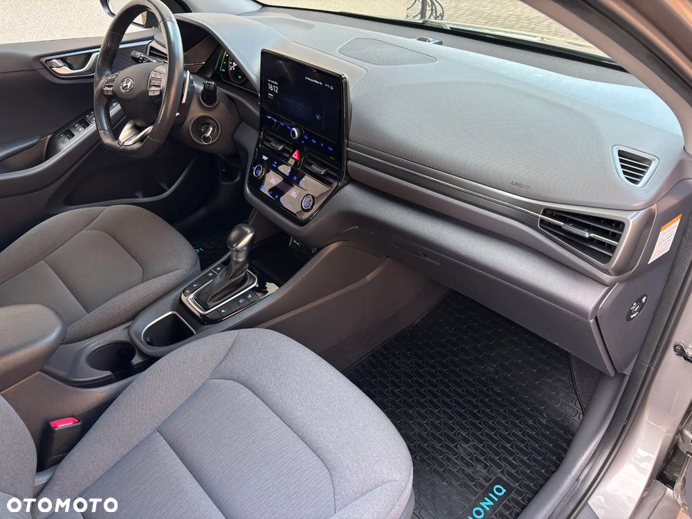 Hyundai IONIQ - 30