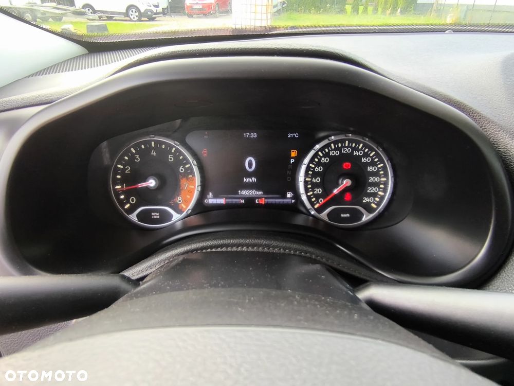 Jeep Renegade 1.4 MultiAir Limited FWD S&S - 28