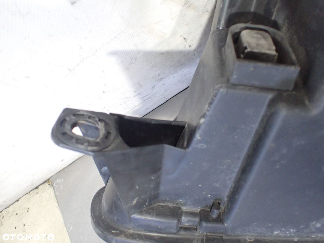 LAMPA PRAWA PRZEDNIA SOCZEWKA PEUGEOT 807 2.2 89006374 1494307080 - 9