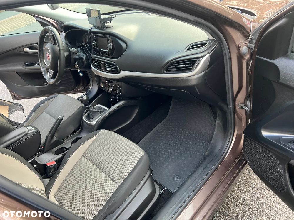 Fiat Tipo 1.4 16v Easy - 23