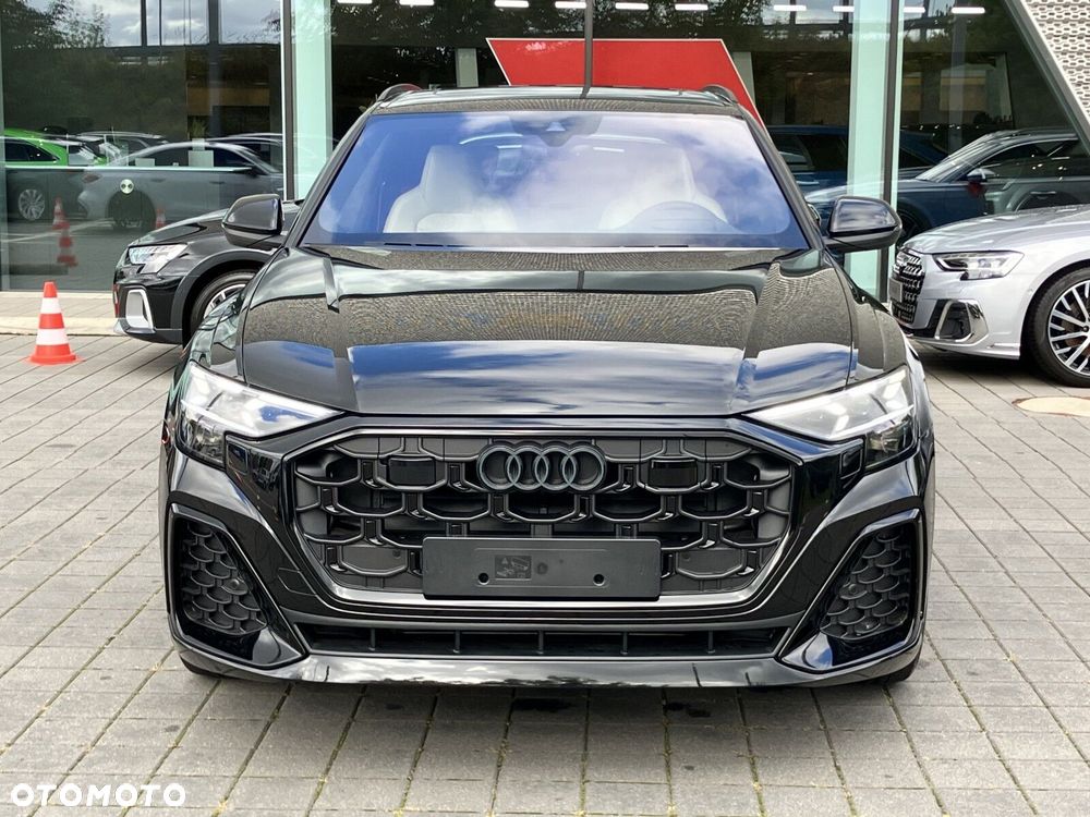 Audi Q8 - 12