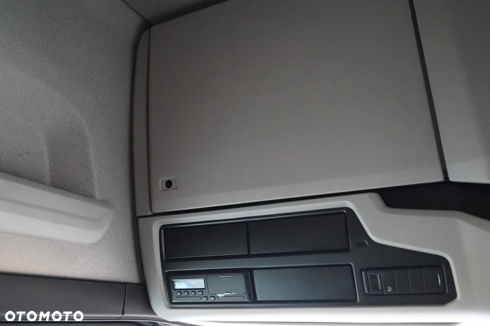 Scania S 460 / RETARDER / KLIMA POSTOJOWA / OPONY 100% - 33