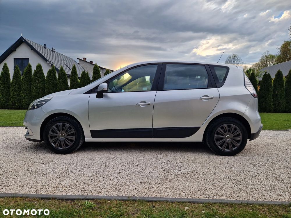 Renault Scenic 1.6 16V 110 TomTom Edition - 12