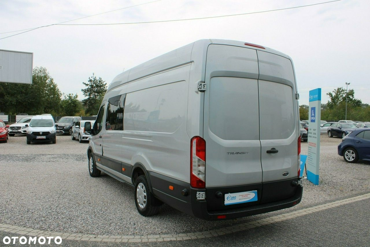 Ford Transit - 9