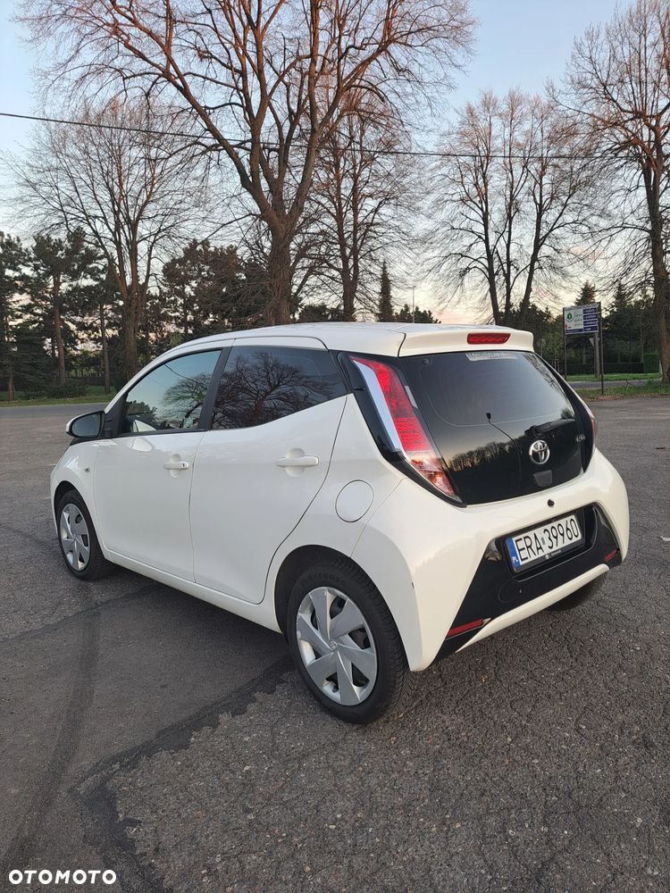Toyota Aygo 1.0 VVT-i Sprint EU6 - 6