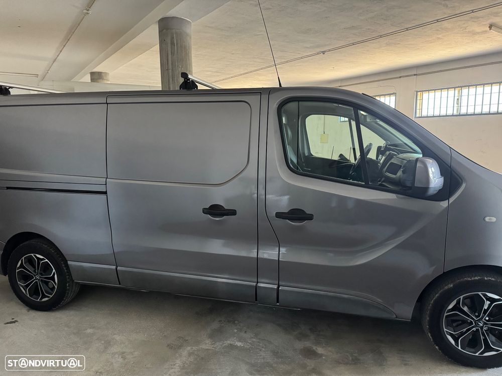 Opel Vivaro - 2