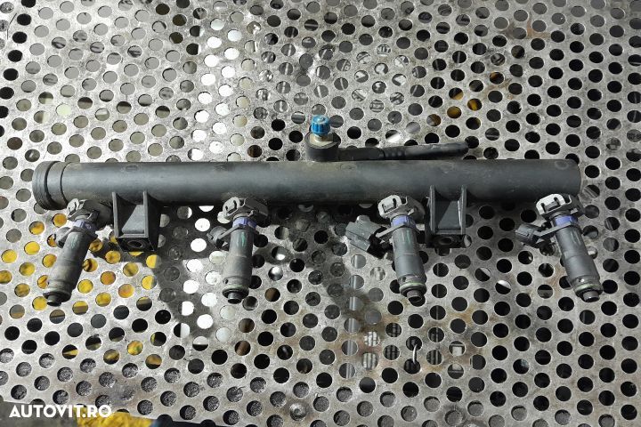 Rampa injectoare 9628084680 Citroen C5 1 [facelift] [2004 - 2008] Lif - 4