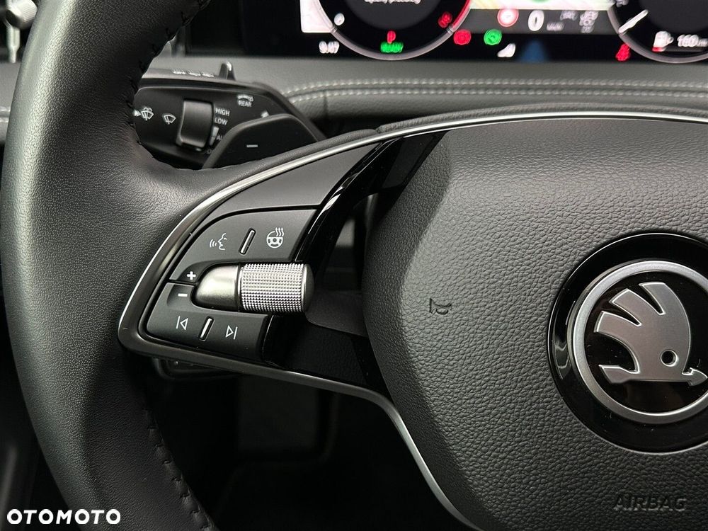 Skoda Superb 1.5 TSI L&K DSG - 17