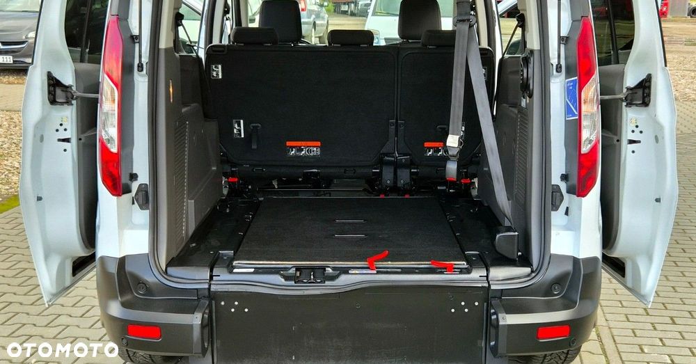 Ford Transit Connect - 32
