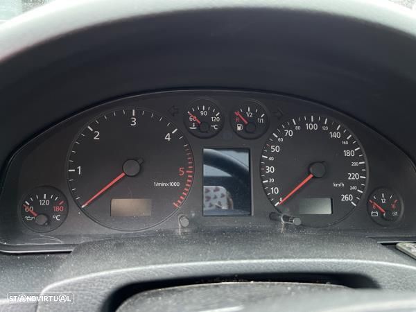 Para Peças Audi A6 (4B2, C5) - 8