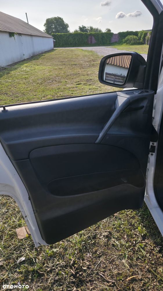 Mercedes-Benz VITO - 12