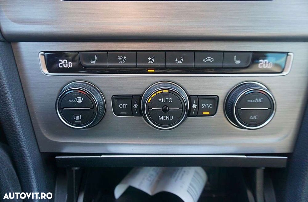 Volkswagen Golf 1.6 TDI DPF BlueMotion Technology MATCH - 14