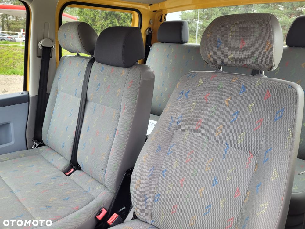 Volkswagen Transporter - 12