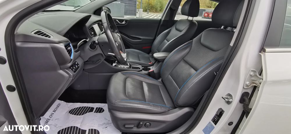 Hyundai IONIQ 1.6 GDI Premium - 11