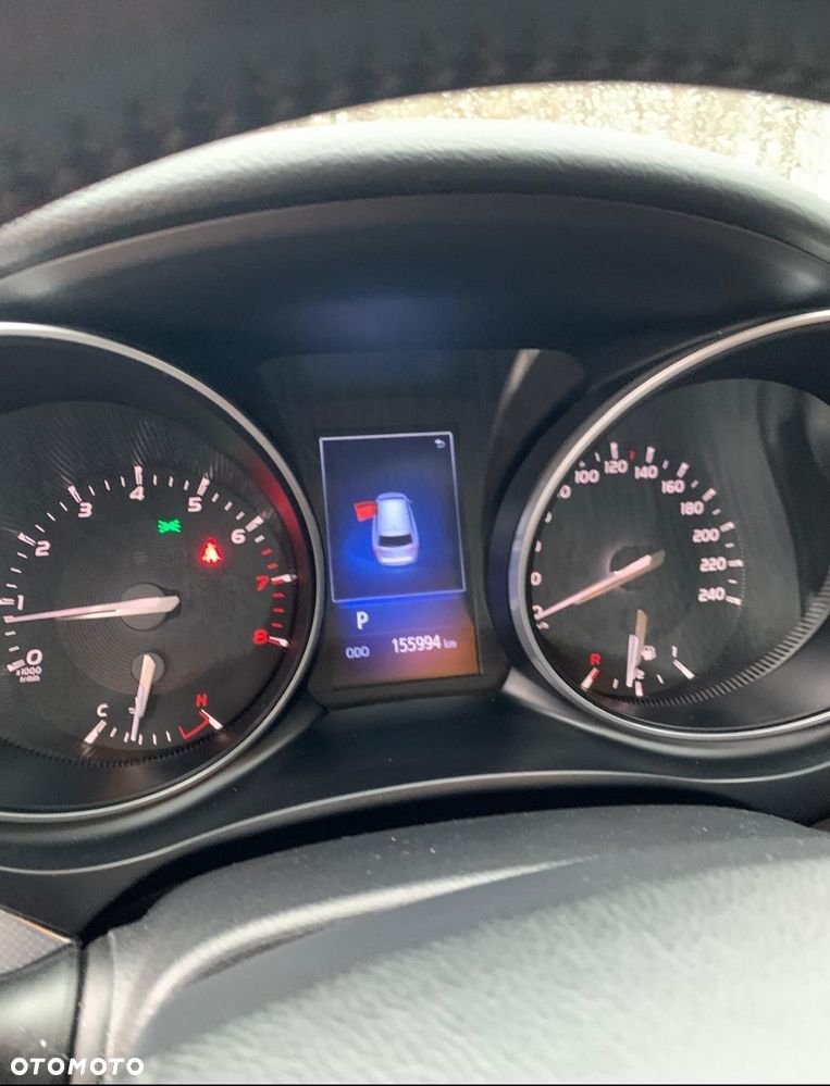 Toyota Avensis 1.8 Selection MS - 9