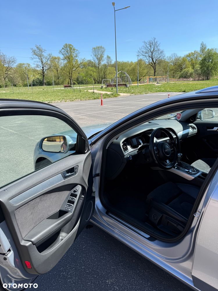 Audi A4 Avant 2.0 TDI Quattro Line S tronic - 10