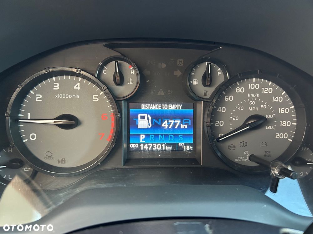 Toyota Tundra 5.7 4x4 Double Cab SR5 - 17
