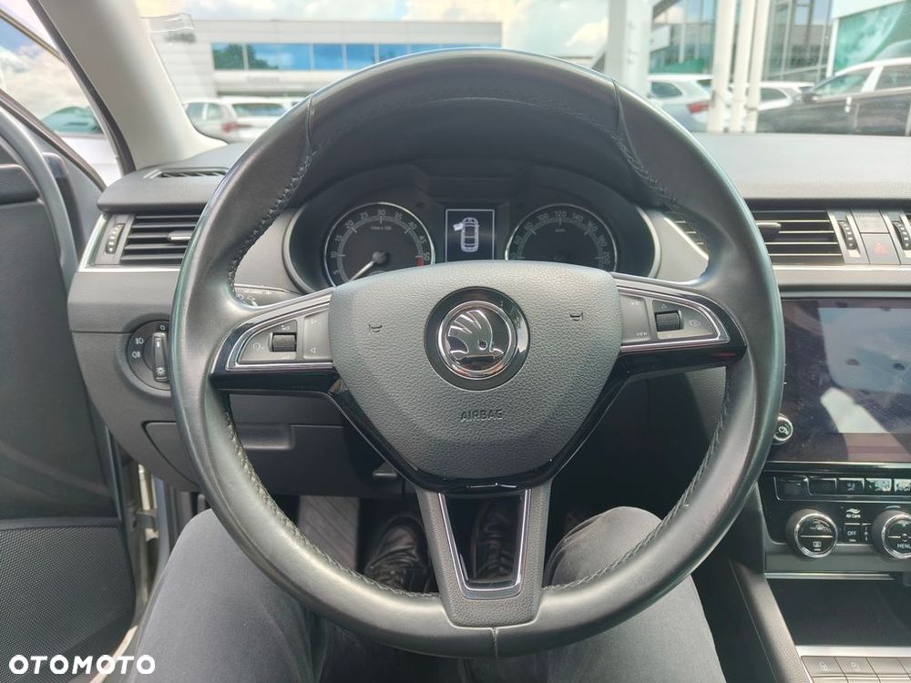 Skoda Octavia 1.6 TDI SCR Ambition - 5