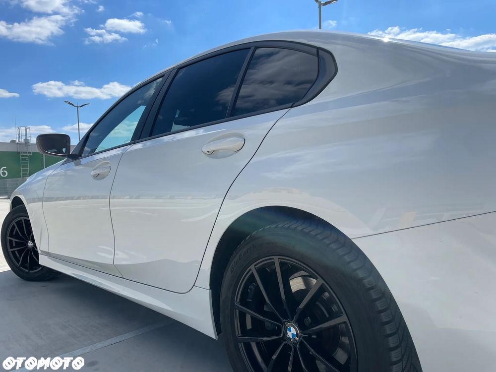 BMW Seria 3 320i xDrive Sport Line sport - 20