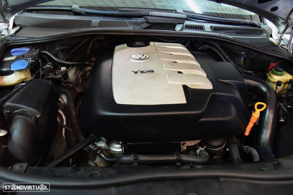 VW Touareg 2.5 TDi Tiptronic - 12