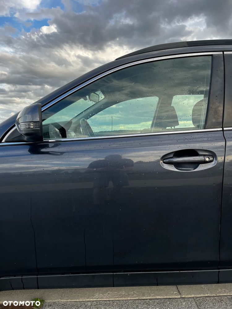 Subaru Legacy - 8