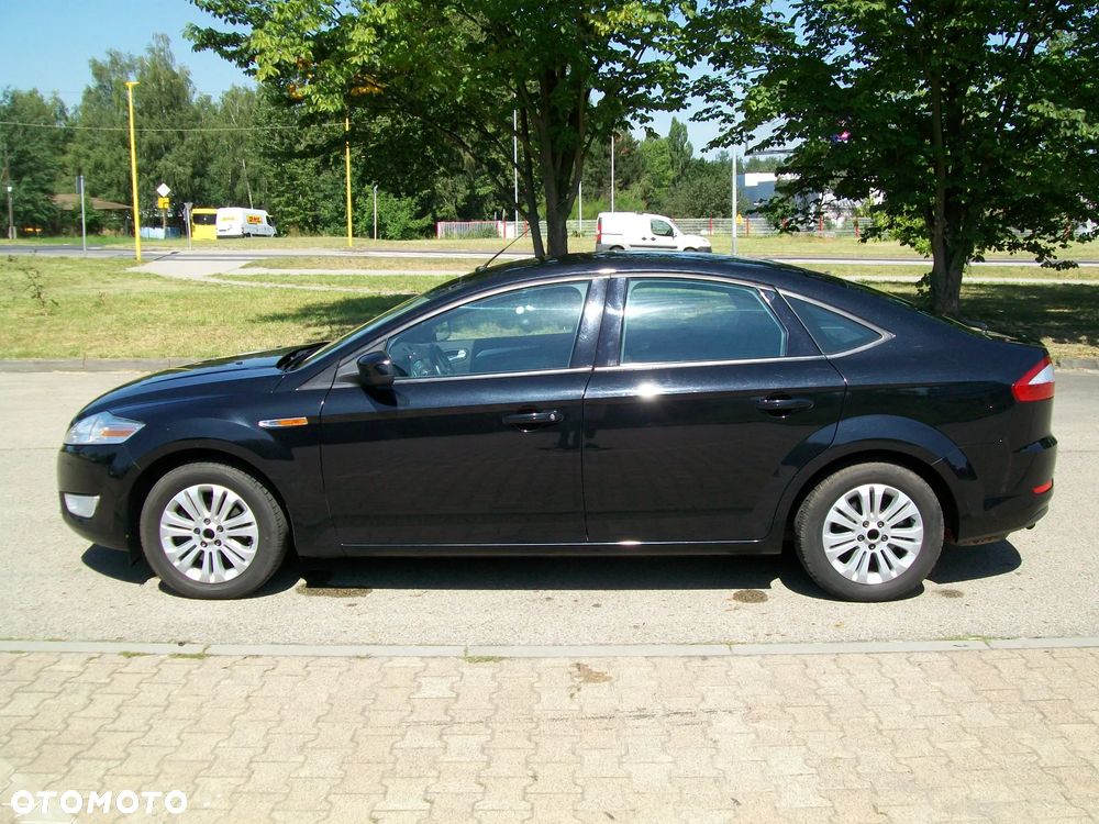 Ford Mondeo 2.0 Trend - 9